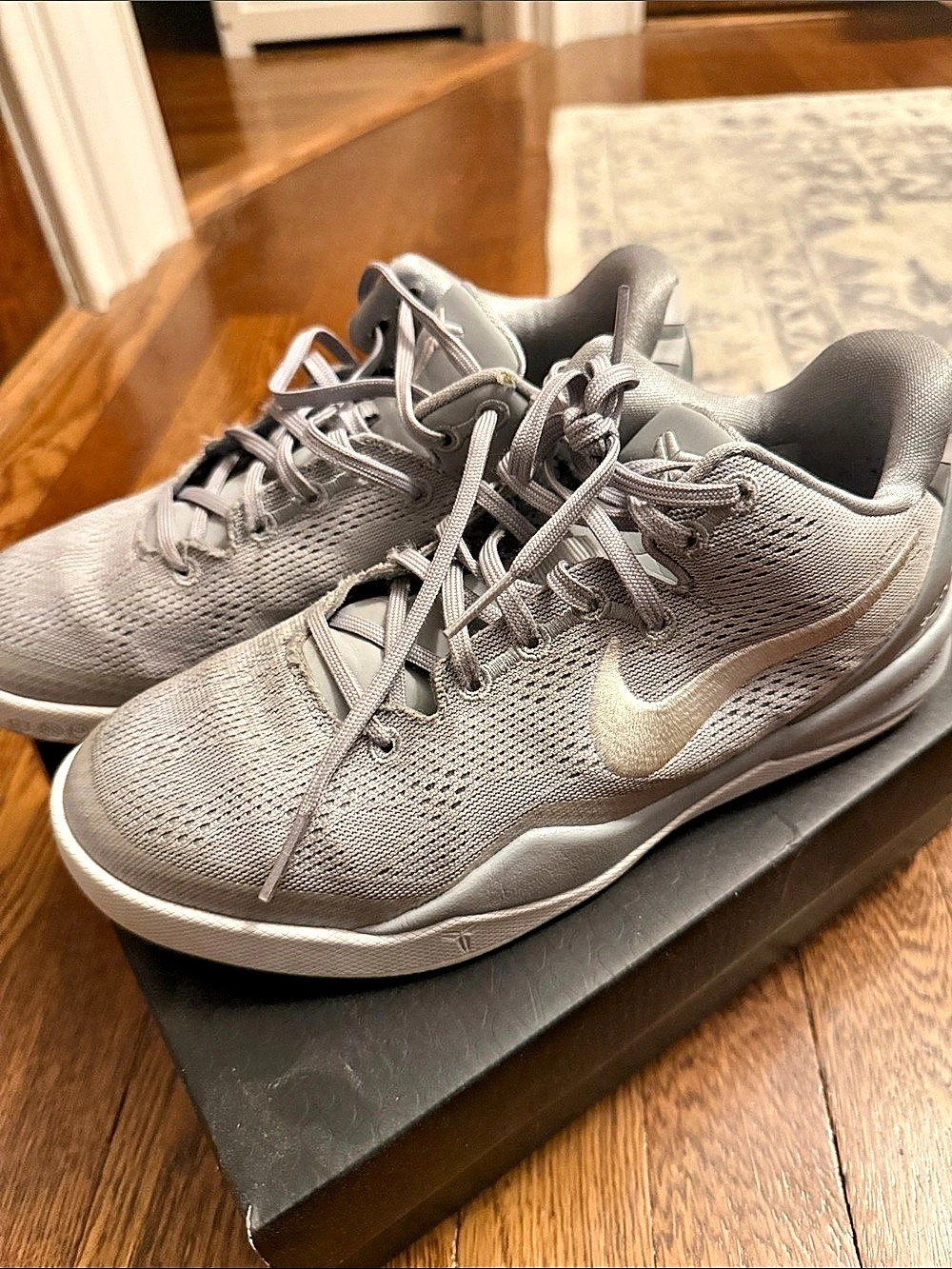 Nike Kobe VIII (GS) ) Gray & White Girls US 4.5Y Sneakers